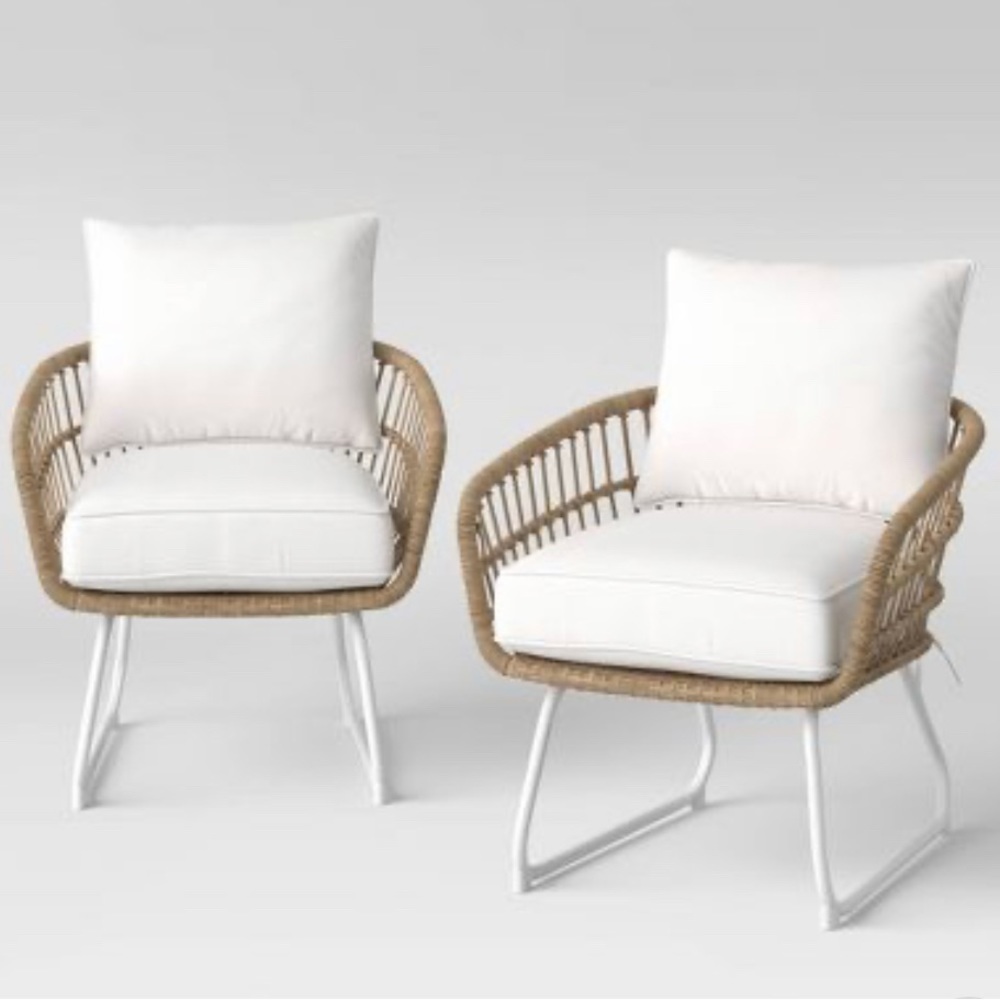 Set of 2 Club Chairs